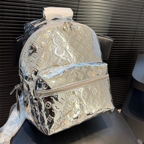 High quality backpack size:31*41cm LOV #30102