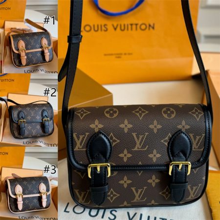 High quality messenger bag size:19*15cm LOV #30105