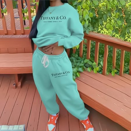 Wholesale sport suit for women size:S-2XL TIF #30203