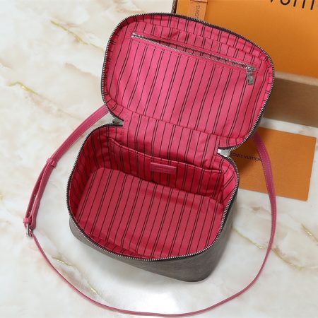 Top quality leather makeup bag size:24*18*14.5cm LOV #30223 - Image 3