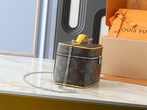 Top quality leather makeup bag size:20*13.5*12cm LOV #30224