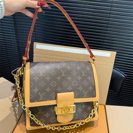 High quality shoulder bag size:26*23cm lov #30229 - Image 2