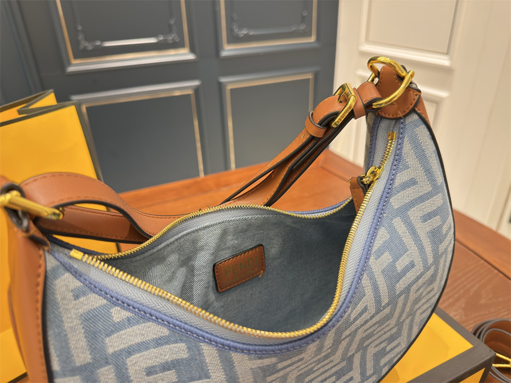 High quality shoulder bag size:27*15cm FEI #30250 - Image 4