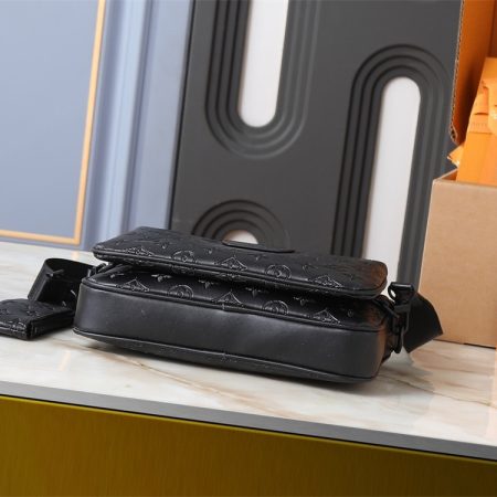 Top quality leather shoulder bag size:25*18.5cm LOV #30262 - Image 2