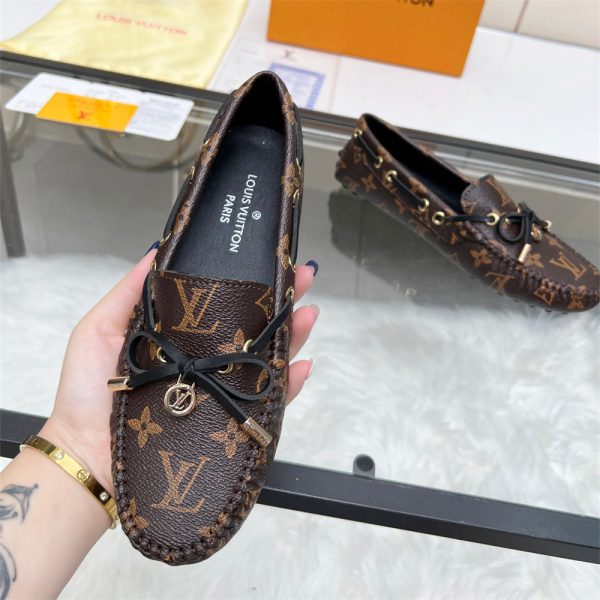 High quality moccasin-gommino shoes with box size:5-11 free shipping LOV #30271,NEW ARRIVALS