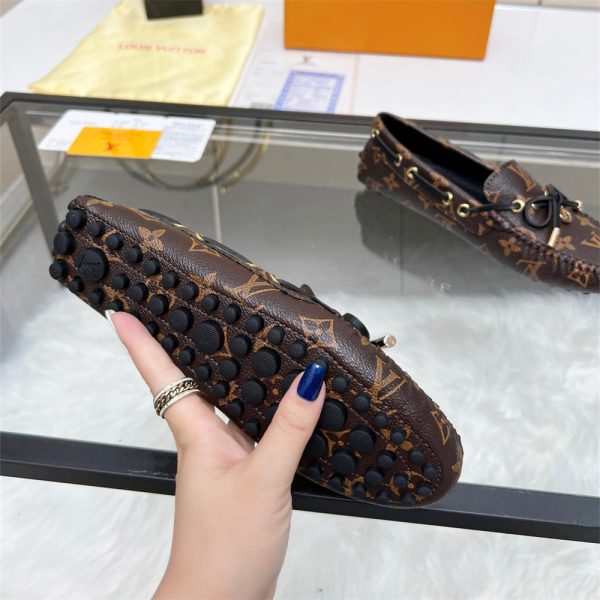 High quality moccasin-gommino shoes with box size:5-11 free shipping LOV #30271,NEW ARRIVALS