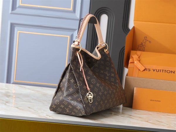 Top quality leather Tote bag size:46*32*24cm LOV #30290