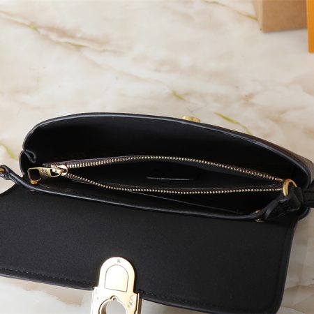 Top quality leather shoulder bag size:22*13*3.5cm LOV #30301 - Image 2