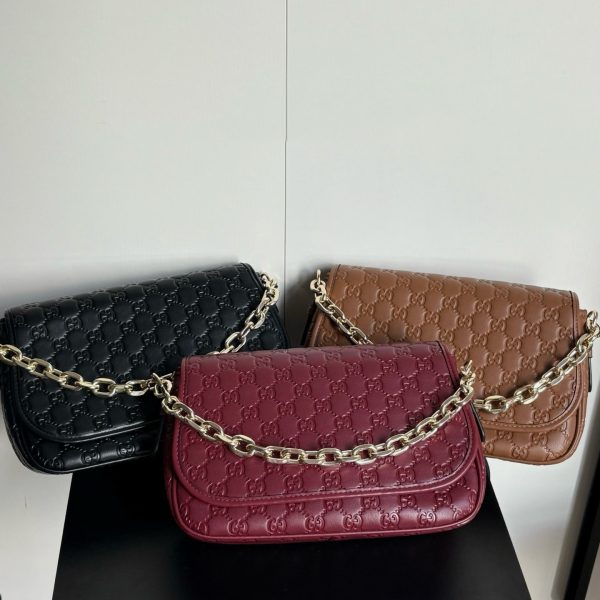 Top quality leather shoulder bag size:28*17*9cm GUI #30315