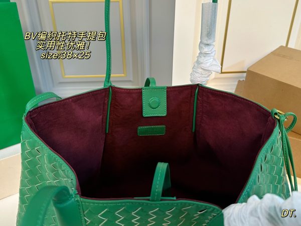 High quality Tote bag size:38*25cm BV #30316