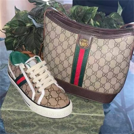 1 set fashion sneakers & shoulder bag free shipping GUI #30324