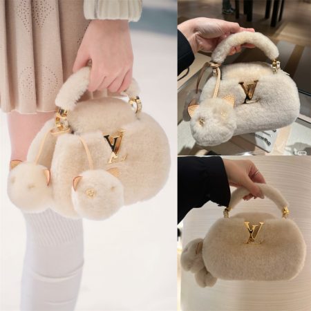 High quality handbag size:20*14cm LOV #30332