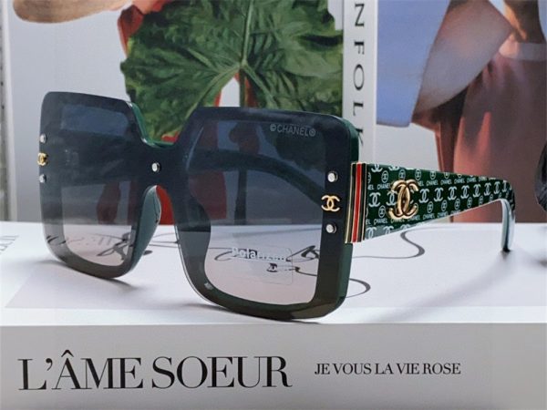 High quality sunglass with box CHL #30373