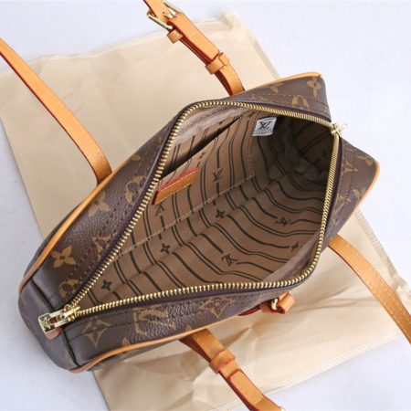 Wholesale handbag size:21*6*13cm LOV #30378 - Image 3