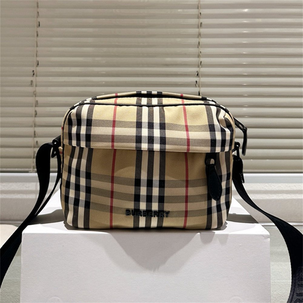High quality shoulder bag size:21*15cm BUY #30408 - Image 1