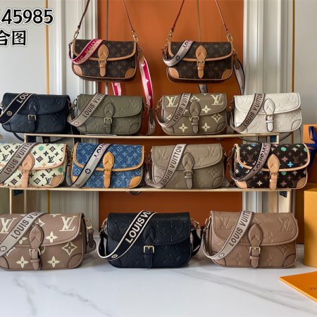 Top quality leather shoulder bag size:25*9*15cm LOV #30420 - Image 2