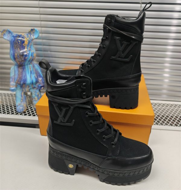 High quality boots size:5-11 with box free shipping LOV #30425