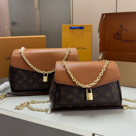 High quality shoulder bag size:23cm/29cm LOV #30427 - Image 3