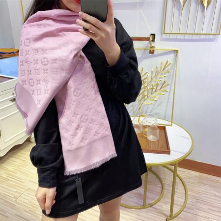 High qulaity fashion scarf size:140*140cm  LOV #30437 - Image 4
