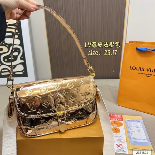 High quality shoulder bag size:25*17cm LOV #30439 - Image 2