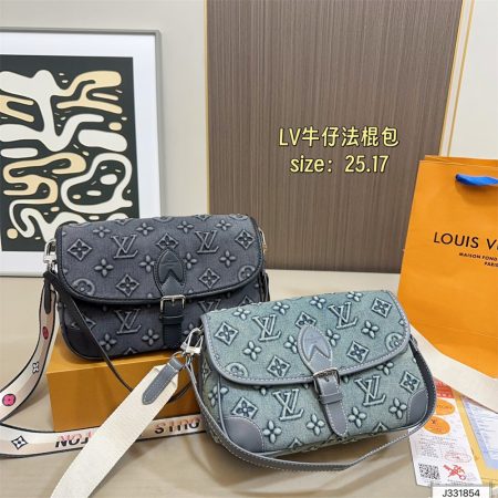 High quality denim shoulder bag size:25*17cm LOV #30440
