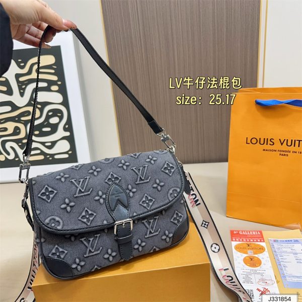 High quality denim shoulder bag size:25*17cm LOV #30440