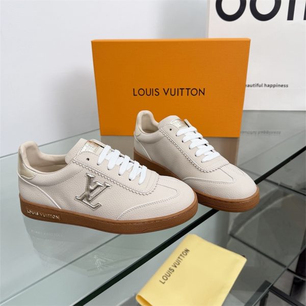 High quality sneaker size:5-10 with box free shipping LOV #30519