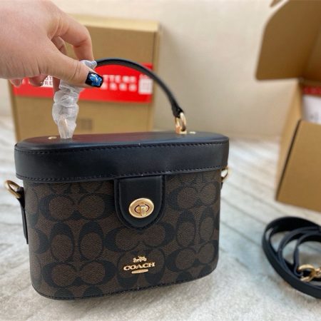 High quality makeup bag size:19*9.5*14cm COH #30533 - Image 3