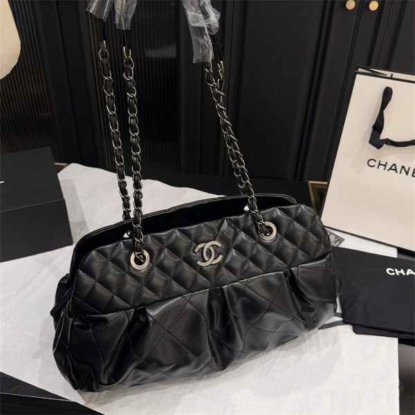 High quality shoulder bag size:39*22cm CHL #30584