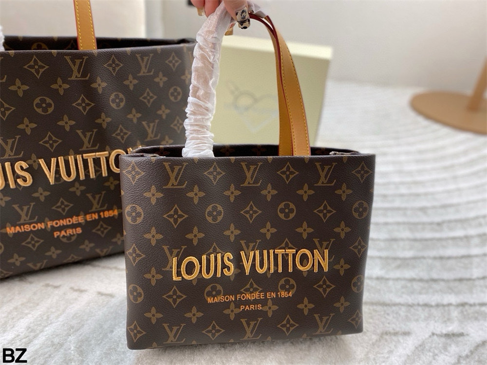 High quality sneaker & Tote bag & hat free shipping LOV #30609 - Image 3