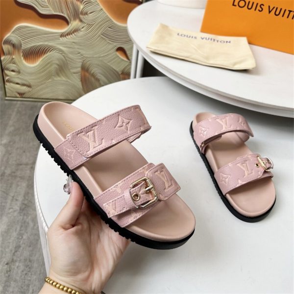 High quality slipper size:5-11 with box LOV #30620