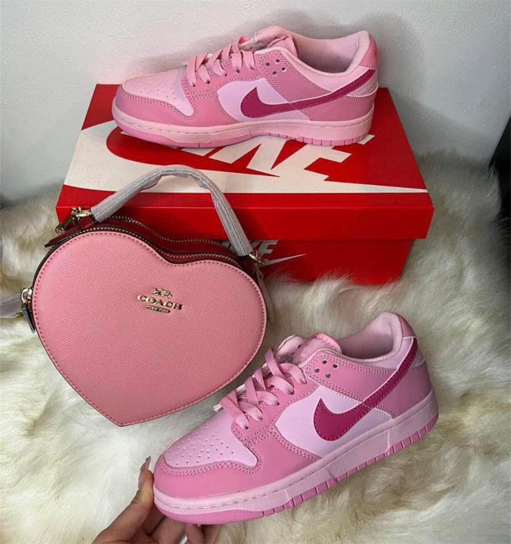 1 set fashion sport shoes & handbag free shipping COH #30622 - Image 1