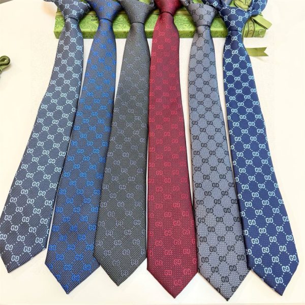 High qualit fashion tie with box LOV #30631