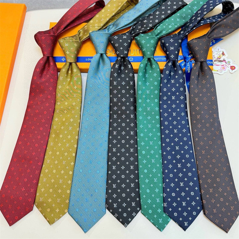 High qualit fashion tie with box LOV #30632 - Image 2