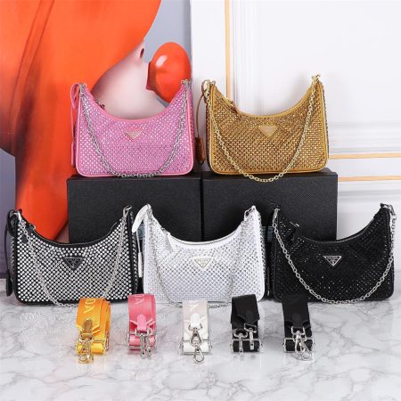 Top quality diamond shoulder bag size:22*16*6cm PRA #30670