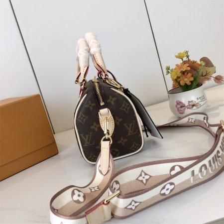 Top quality leather handbag speedy size:20.5*13.5*12cm LOV #30673 - Image 3