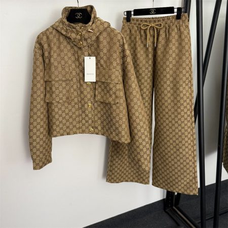 High quality sport suit size:S-XL GUI #30678