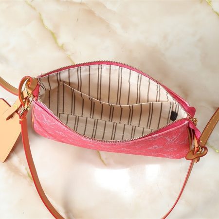 Top quality shoulder bag size:23.5*13.5*4cm LOV #30715 - Image 4