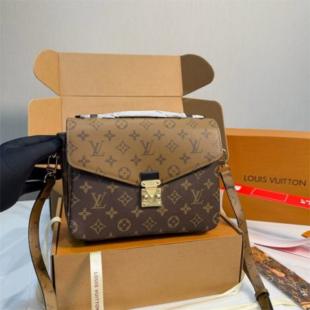 Top quality leather bag combination LOV #30720 - Image 4