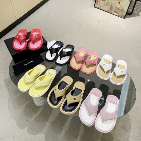 High quality slippers size:5-11 with box CHL #30753 - Image 3