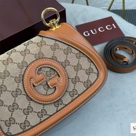 High quality shoulder bag size:22*11cm GUI #30780 - Image 3
