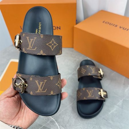 High quality couple slipper size:5-12 with box LOV #30792 - Image 3