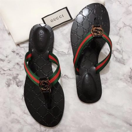 High quality slipper size:5-10 with box GUI #30796 - Image 2