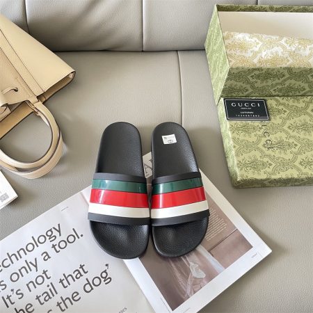 High quality couple slipper size:5-12 with box GUI #30800 - Image 4
