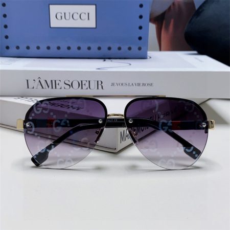 High quality sunglass with box GUI #30810 - Image 3