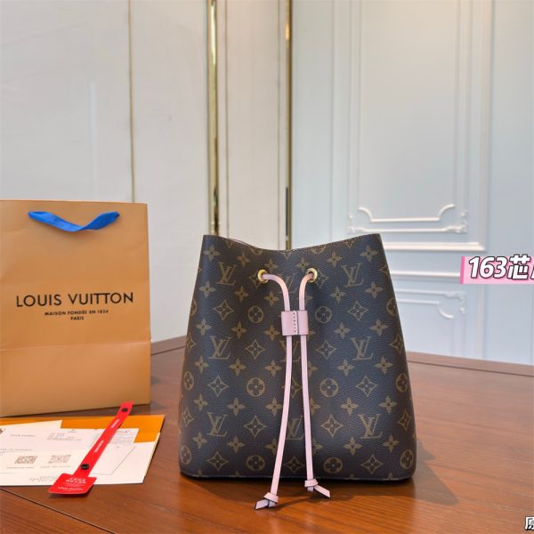 High quality leather bucket bag size:25cm LOV #30846