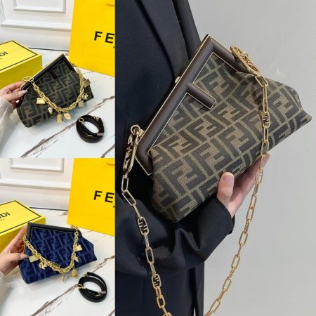 High quality shoulder bag size:23.5*9*18cm FEI #30876