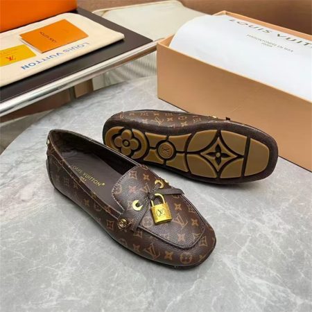 High quality moccasin-gommino shoes size:5-11 with box free shipping LOV #30880 - Image 2