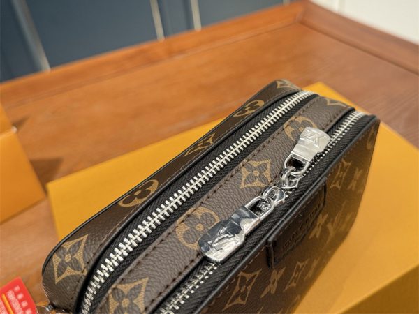 High quality camera bag size:17*11cm LOV #30883