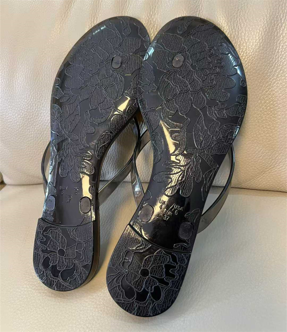 High quality couple slipper size:5-10 with box CHL #30894 - Image 3